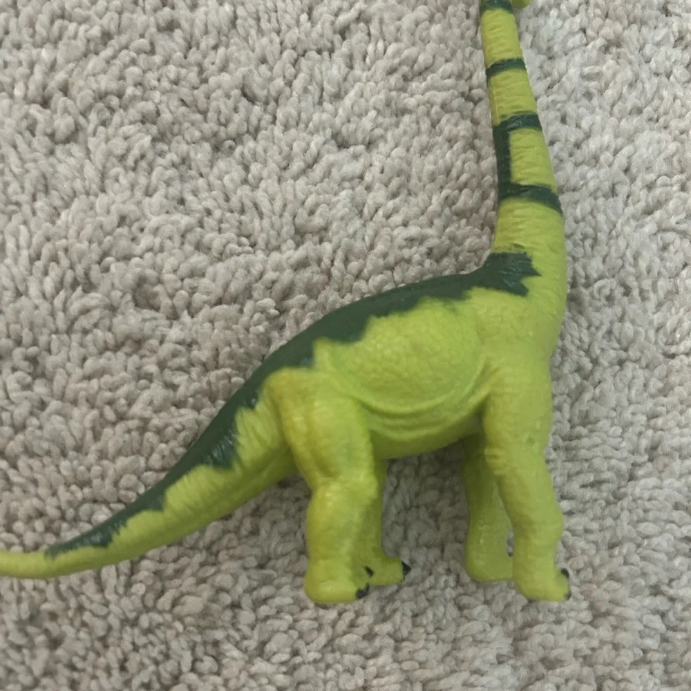 Geoworld Dinosaur Figure Brachiosaurus 5”tall / 6” Long Green